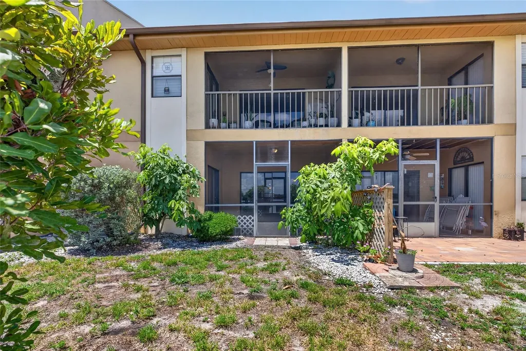 10125 Sailwinds Boulevard N Largo FL 33773
