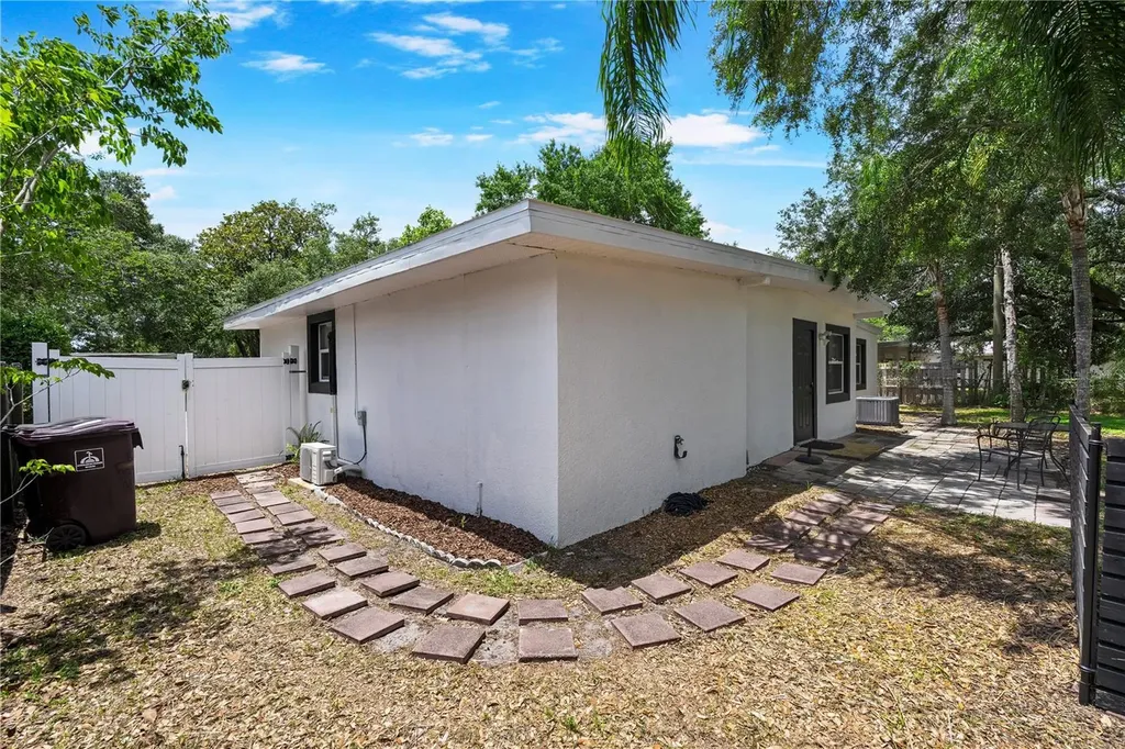 5637 Kalmia Drive Orlando FL 32807