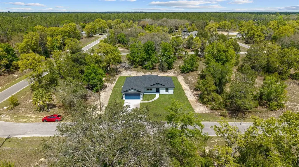 5 Malauka Loop Track Ocklawaha FL 32179