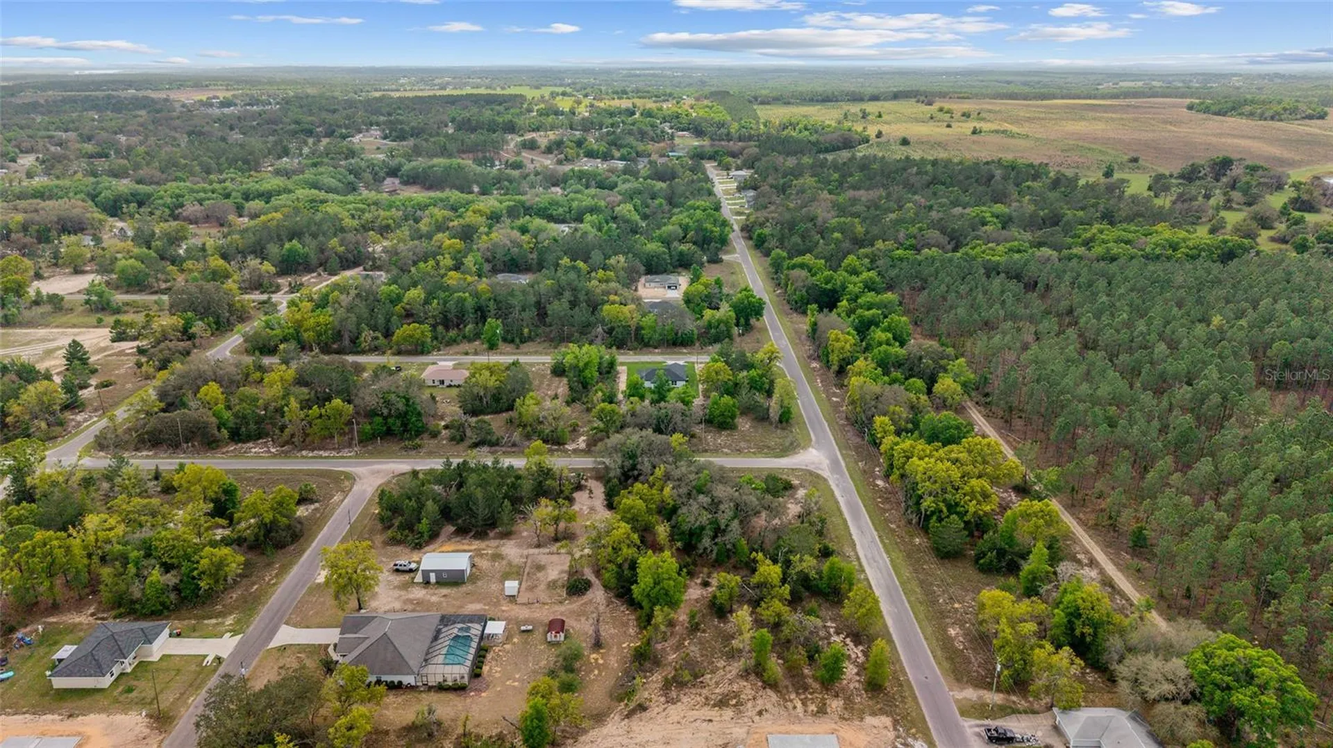 5 Malauka Loop Track Ocklawaha FL 32179
