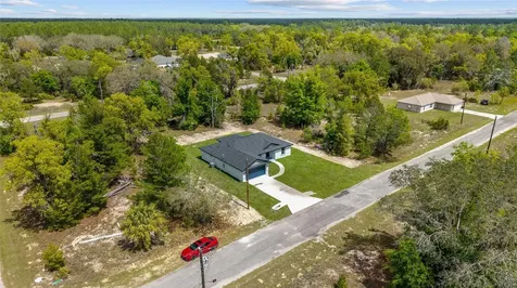5 Malauka Loop Track Ocklawaha FL 32179