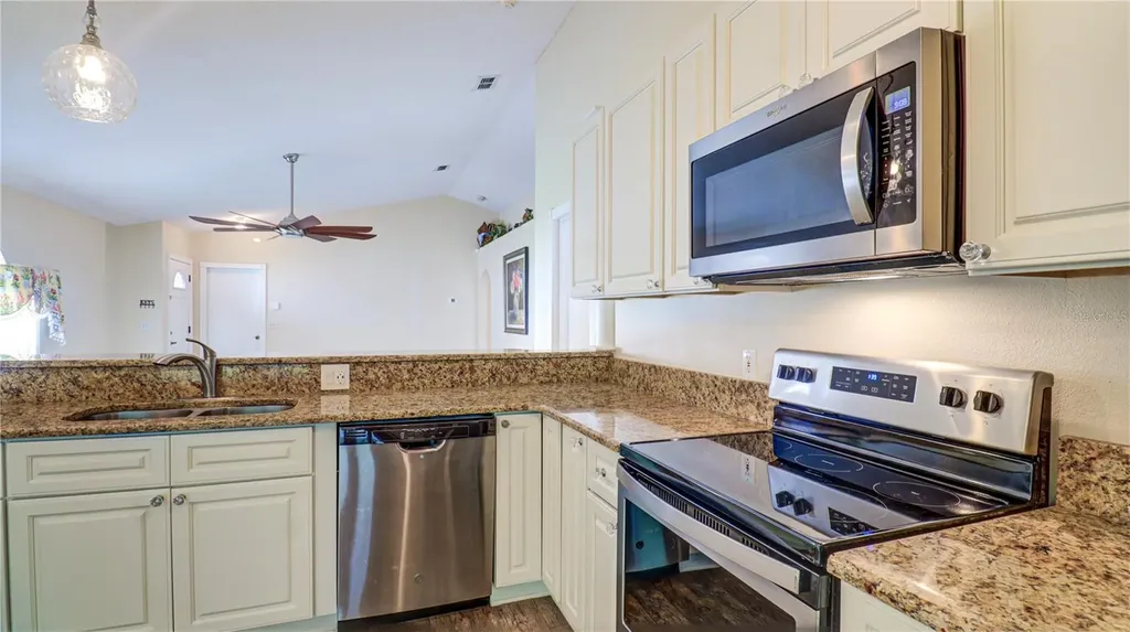 30316 Double Drive Wesley Chapel FL 33545