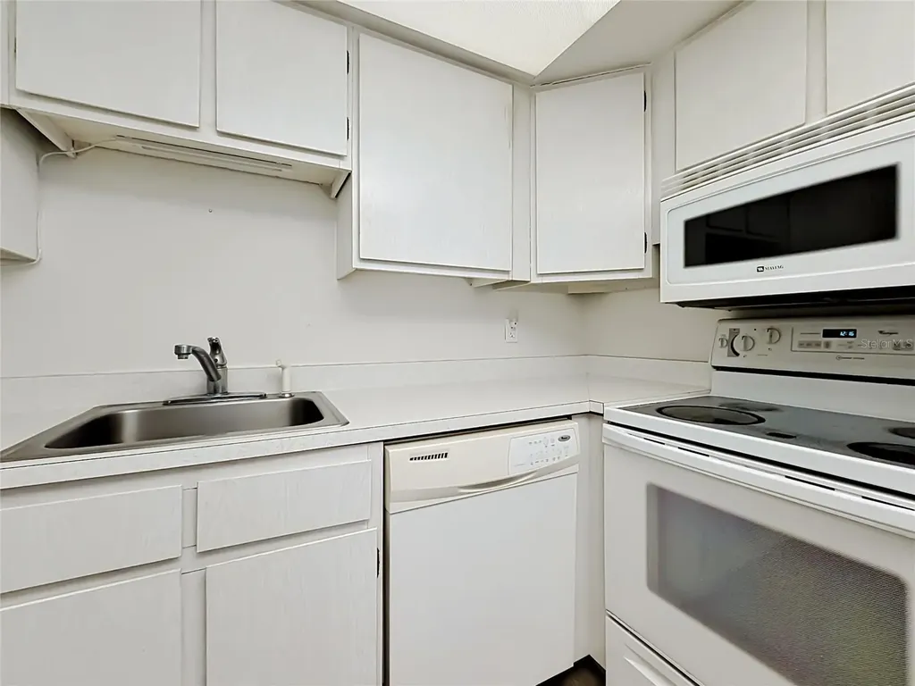 533 Midway Drive Ocala FL 34472