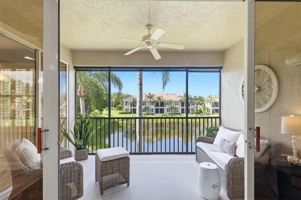 5290 Descanso Court Sarasota FL 34238