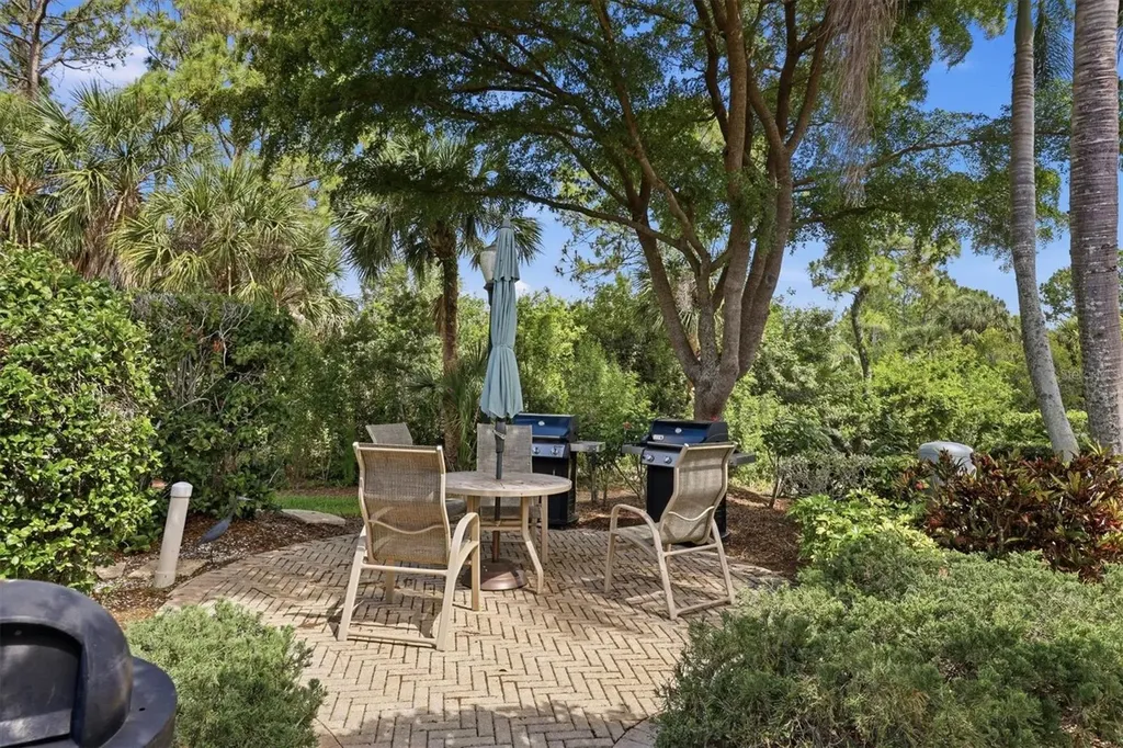 5290 Descanso Court Sarasota FL 34238