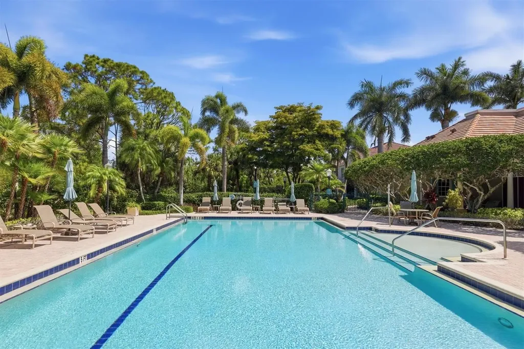 5290 Descanso Court Sarasota FL 34238
