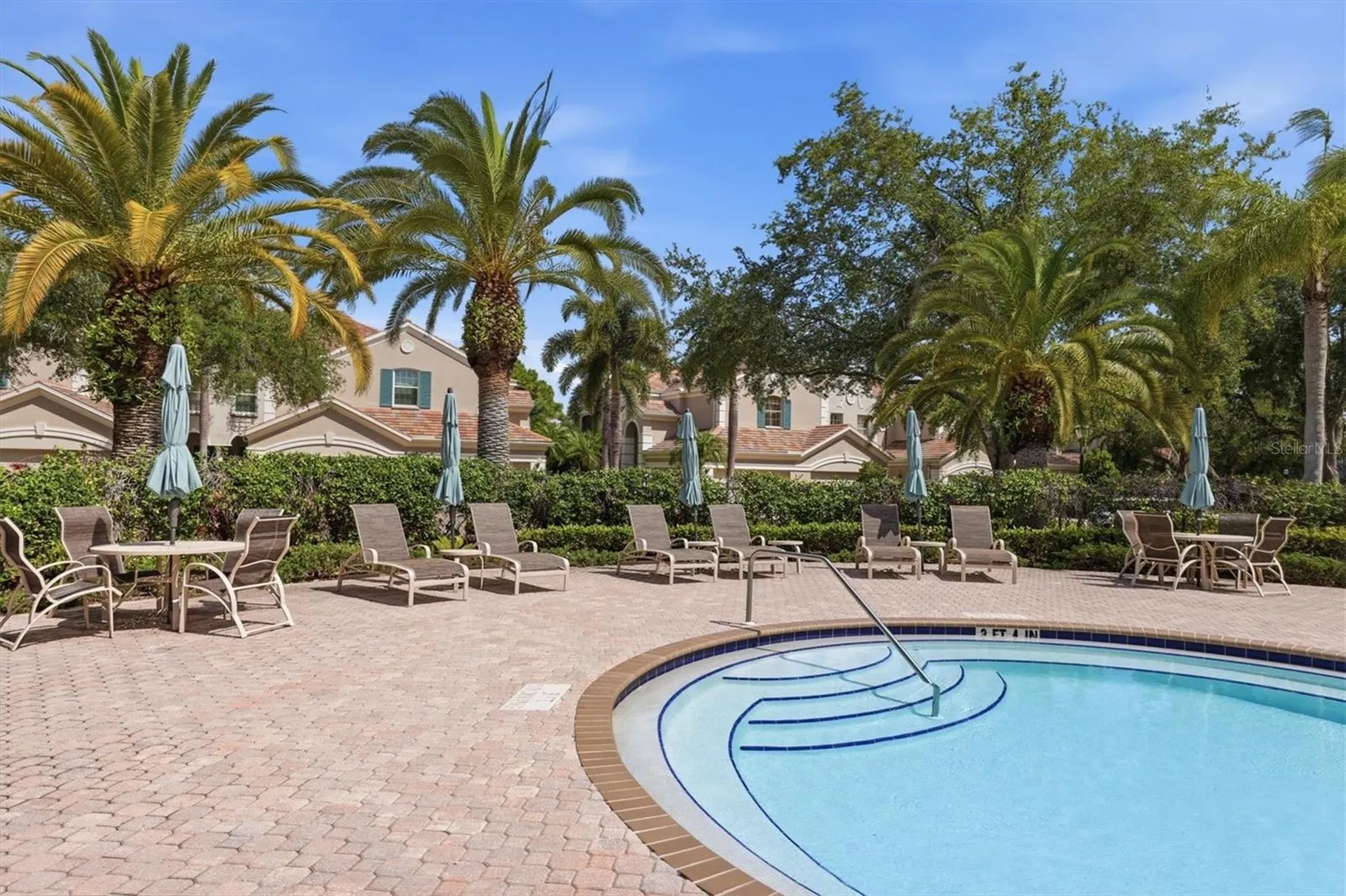 5290 Descanso Court Sarasota FL 34238