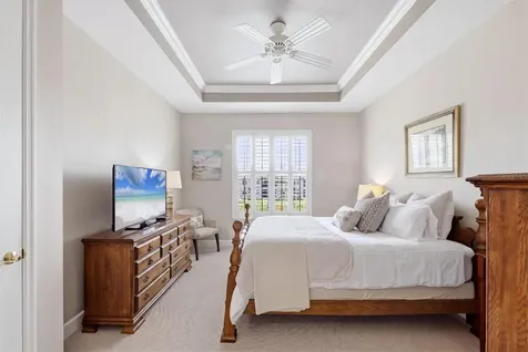 5290 Descanso Court Sarasota FL 34238