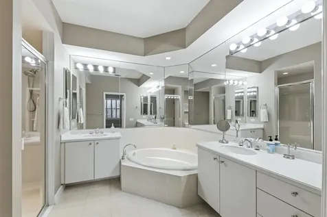 5290 Descanso Court Sarasota FL 34238