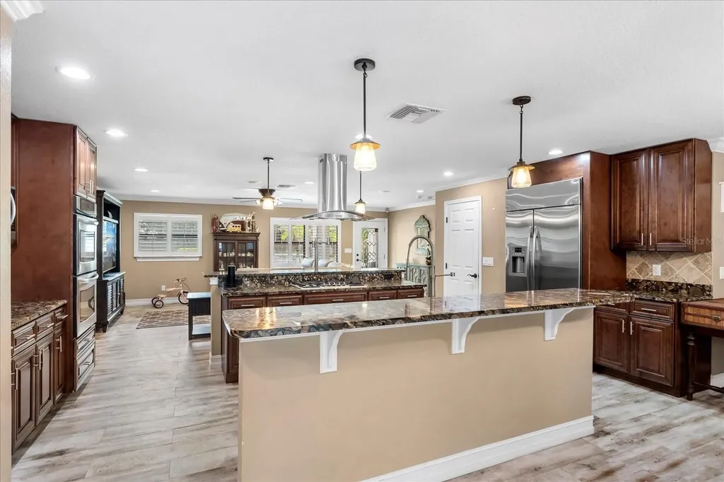 524 Eden Park Altamonte Springs FL 32714