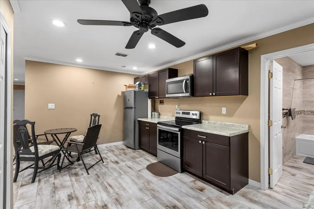 524 Eden Park Altamonte Springs FL 32714