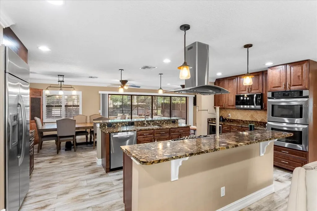 524 Eden Park Altamonte Springs FL 32714