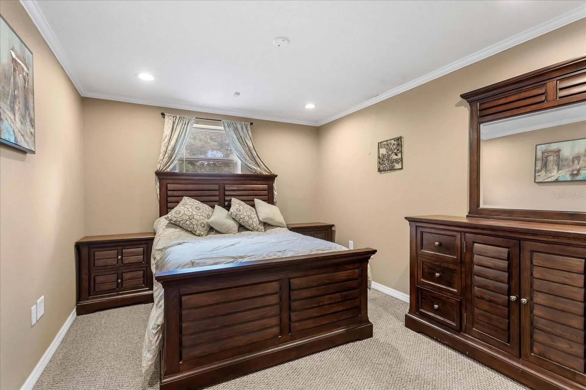 524 Eden Park Altamonte Springs FL 32714