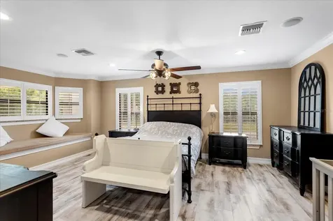 524 Eden Park Altamonte Springs FL 32714