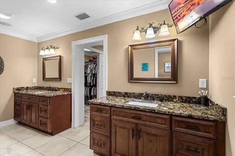 524 Eden Park Altamonte Springs FL 32714
