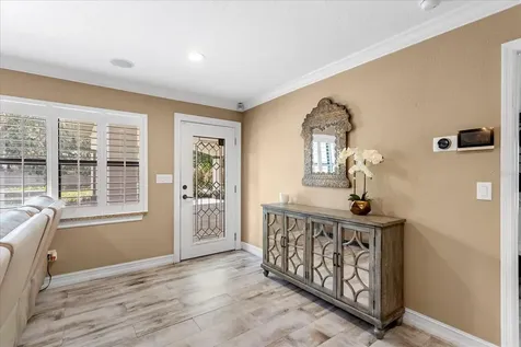 524 Eden Park Altamonte Springs FL 32714