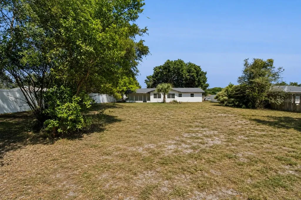 1110 Mayflower Avenue Deltona FL 32725