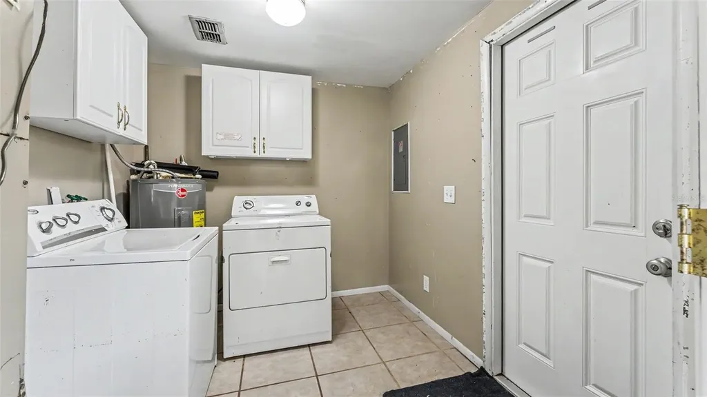 703 W Alamo Drive Lakeland FL 33813