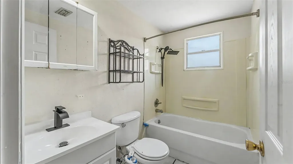 703 W Alamo Drive Lakeland FL 33813