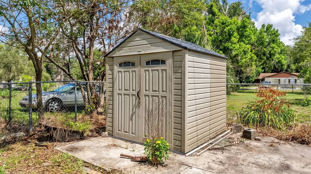 703 W Alamo Drive Lakeland FL 33813
