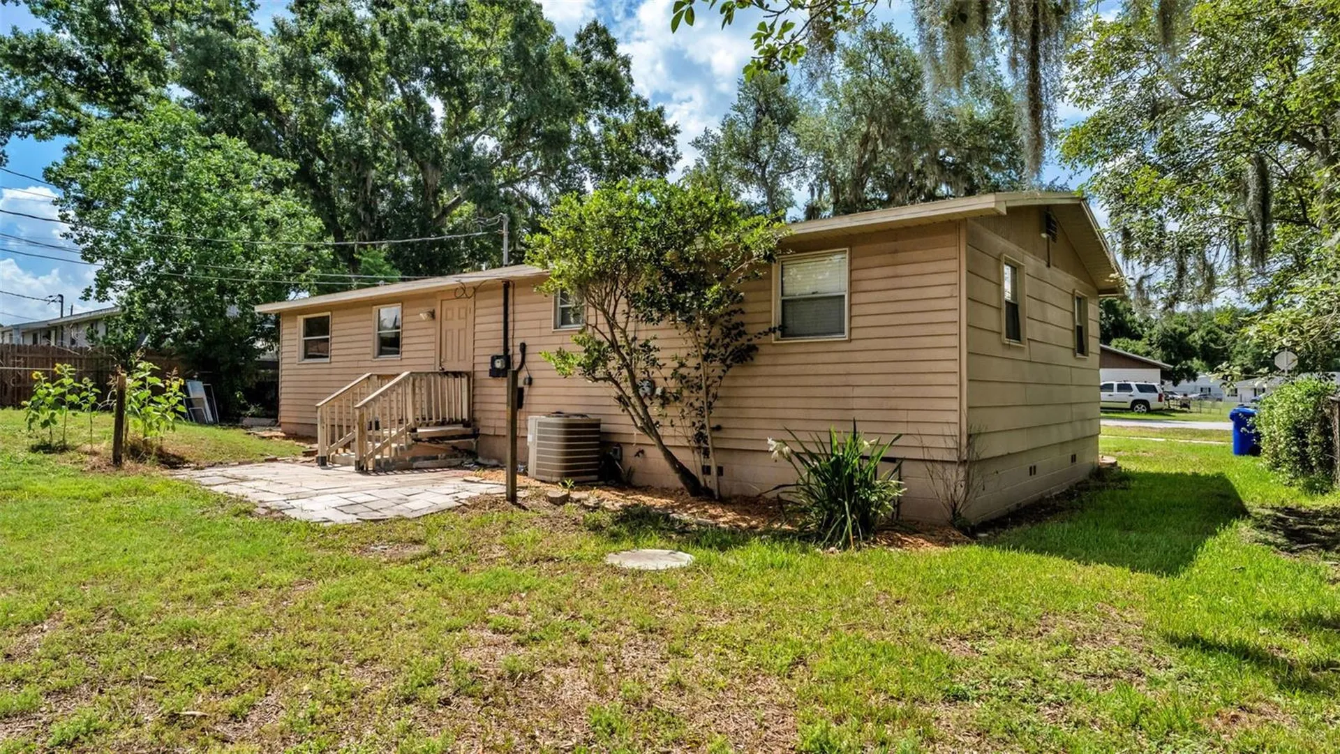 703 W Alamo Drive Lakeland FL 33813