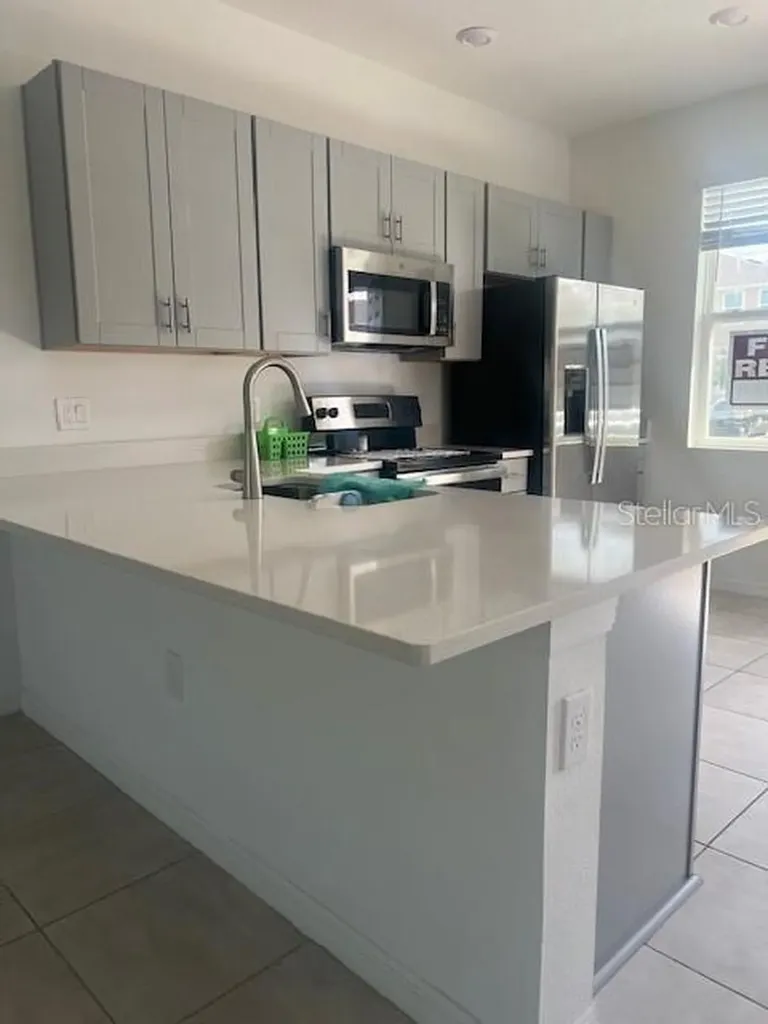 2081 Viewfinder Street Kissimmee FL 34758