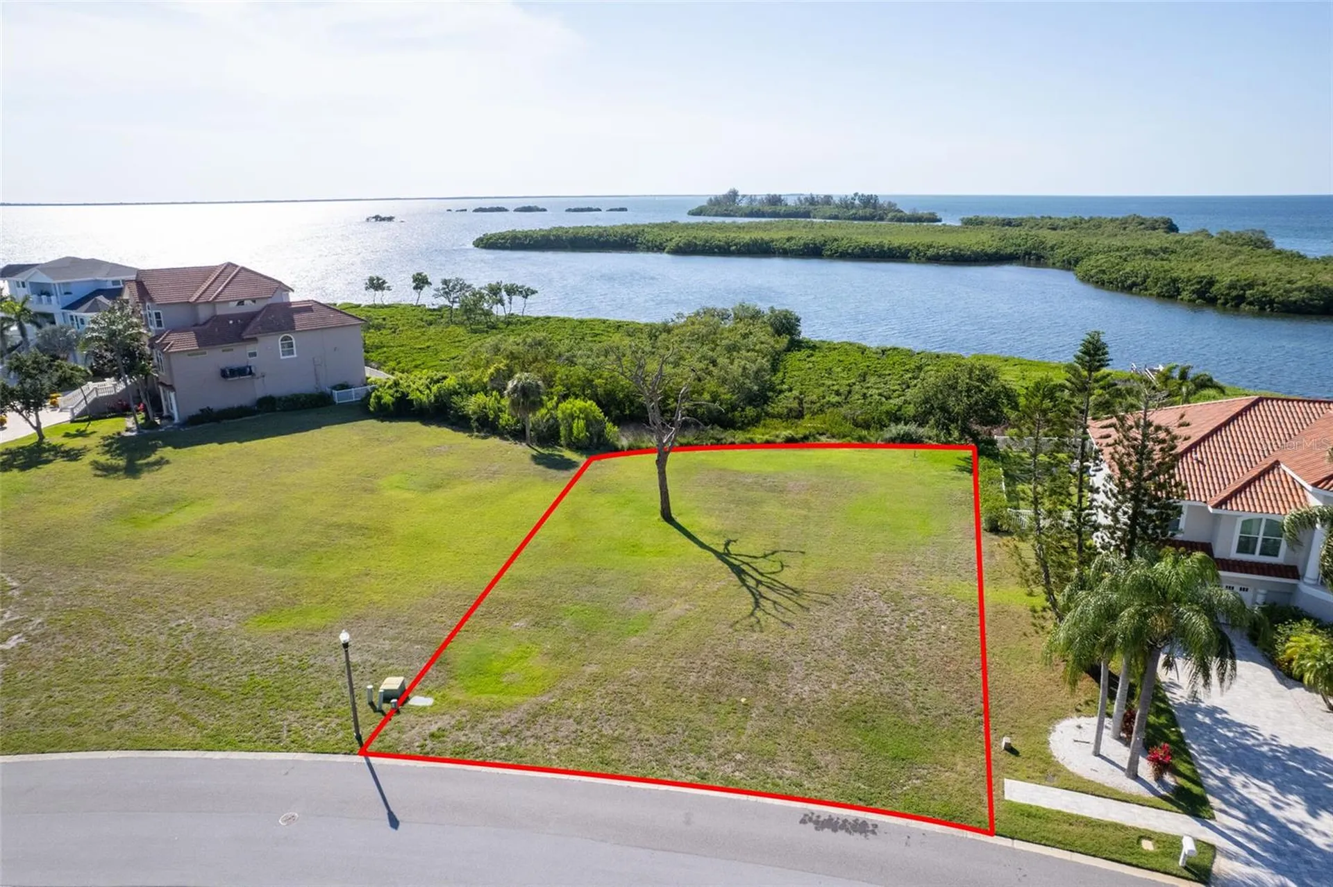 2063 N Pointe Alexis Drive Tarpon Springs FL 34689
