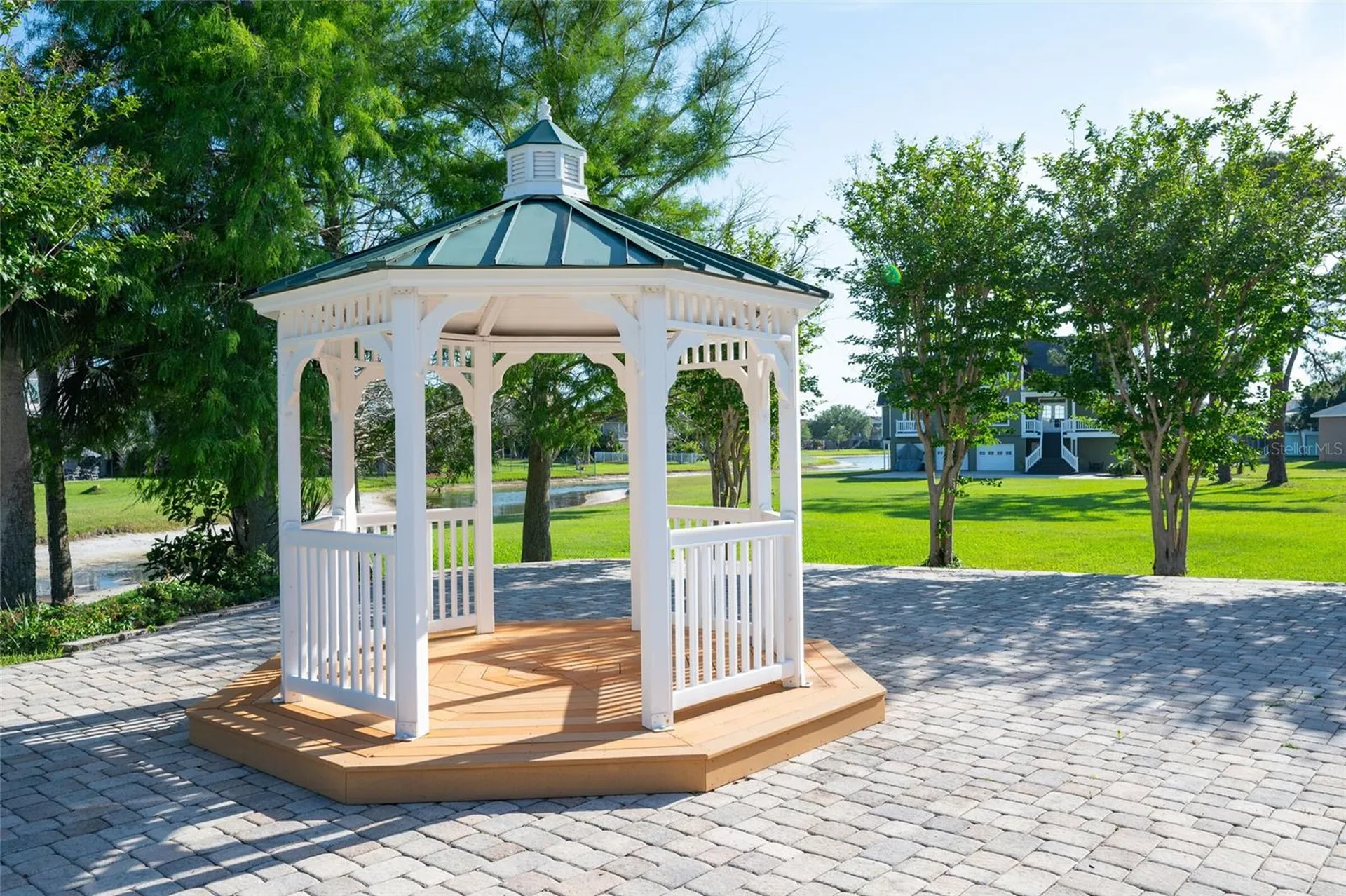 2063 N Pointe Alexis Drive Tarpon Springs FL 34689