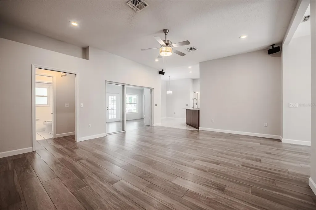 214 Amberly Way Auburndale FL 33823