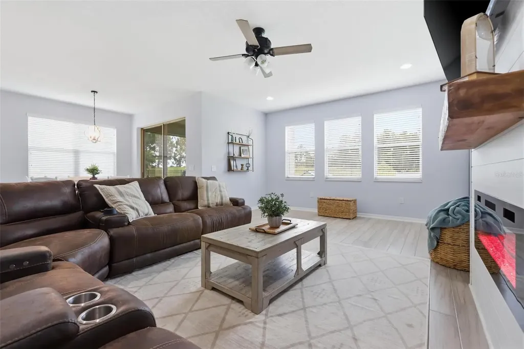 297 Ancona Avenue Debary FL 32713