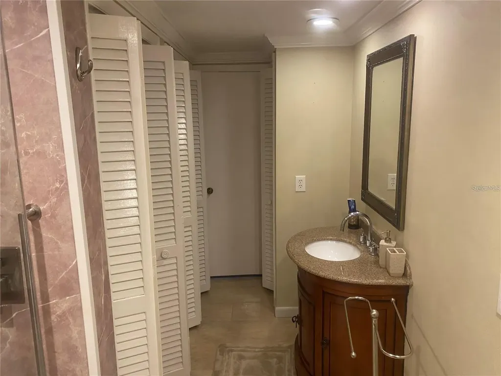 7100 Sunshine Skyway Lane S St Petersburg FL 33711