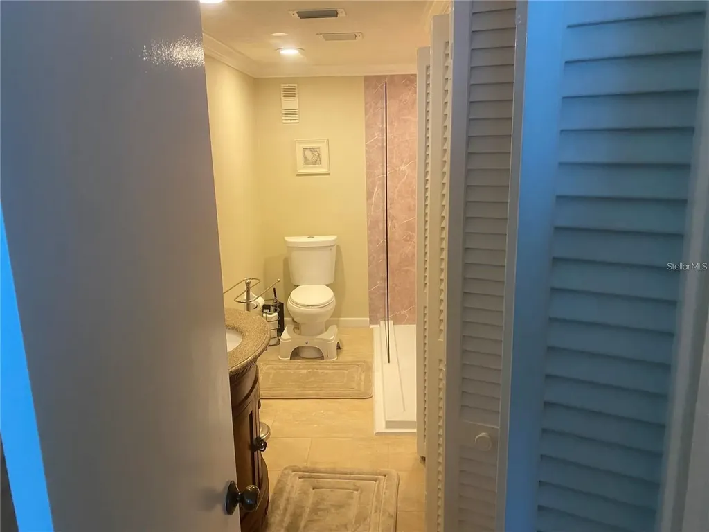 7100 Sunshine Skyway Lane S St Petersburg FL 33711