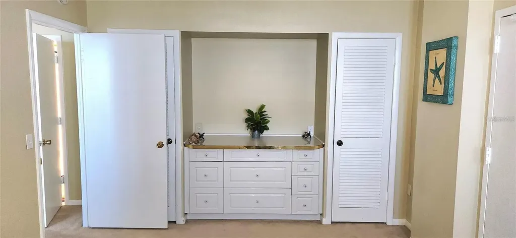 7100 Sunshine Skyway Lane S St Petersburg FL 33711