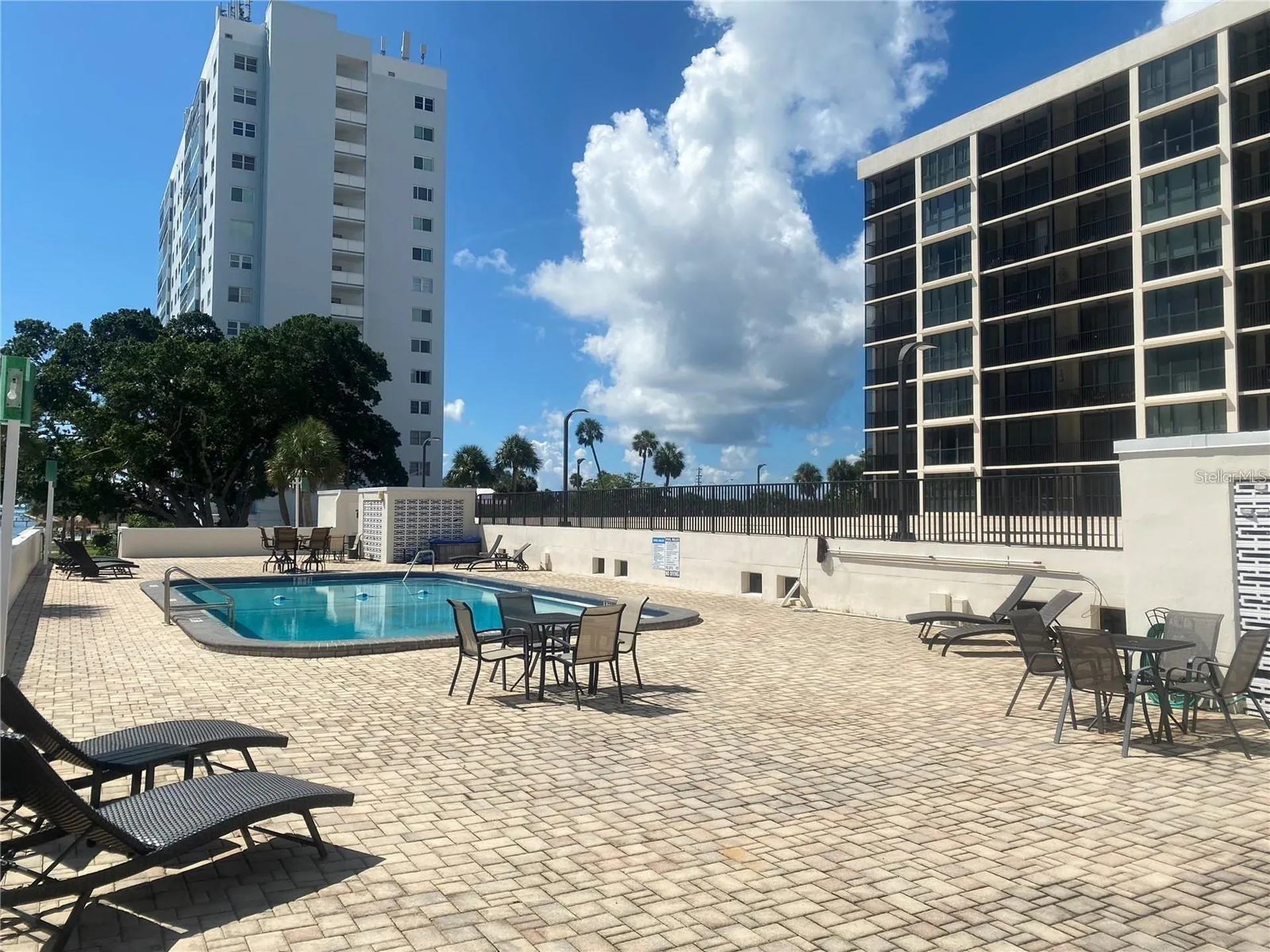 7100 Sunshine Skyway Lane S St Petersburg FL 33711