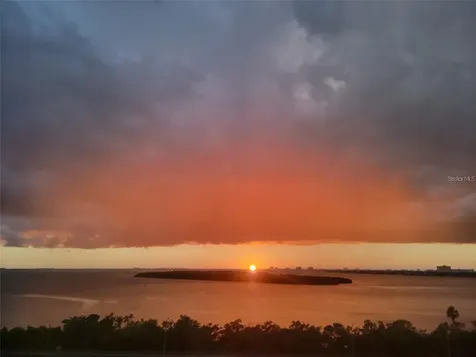7100 Sunshine Skyway Lane S St Petersburg FL 33711
