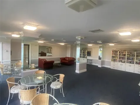 7100 Sunshine Skyway Lane S St Petersburg FL 33711