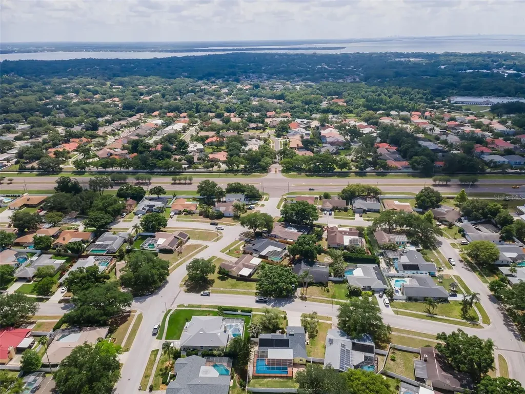 2330 Barton Lane Clearwater FL 33759