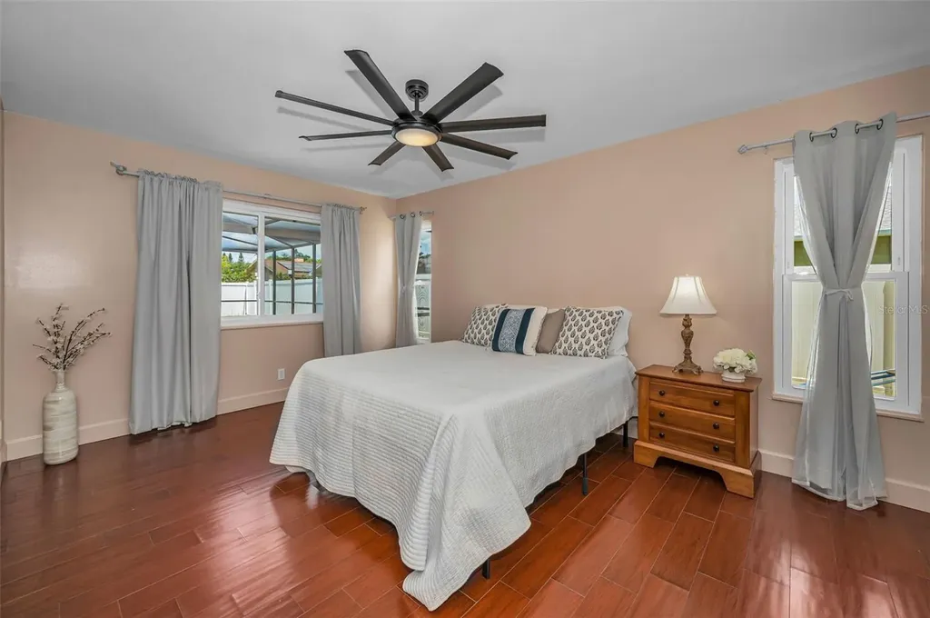 2330 Barton Lane Clearwater FL 33759