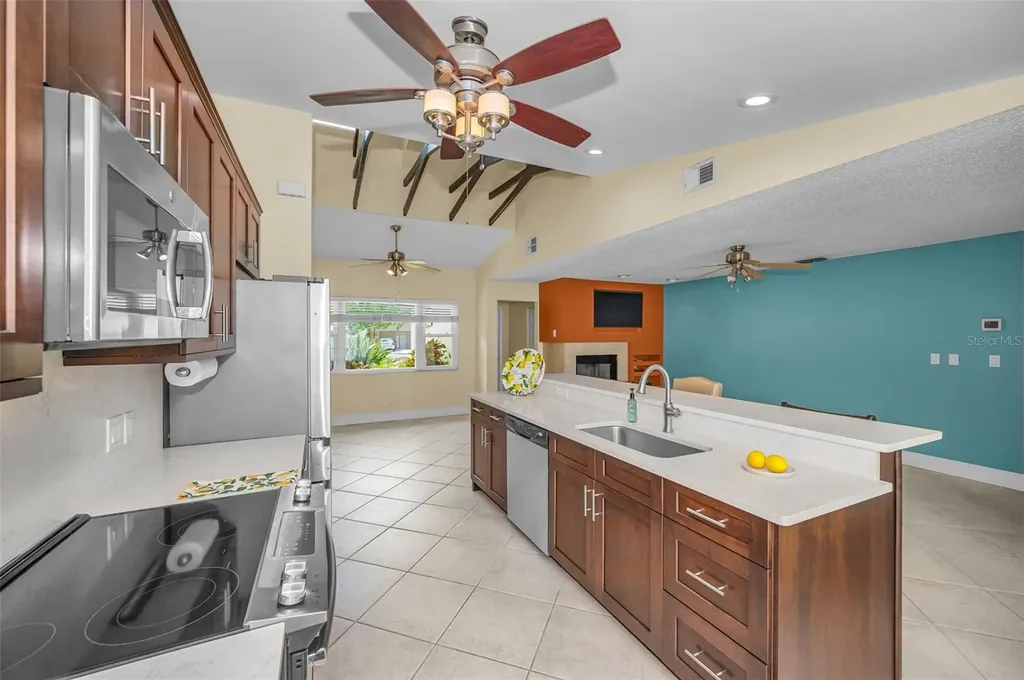 2330 Barton Lane Clearwater FL 33759