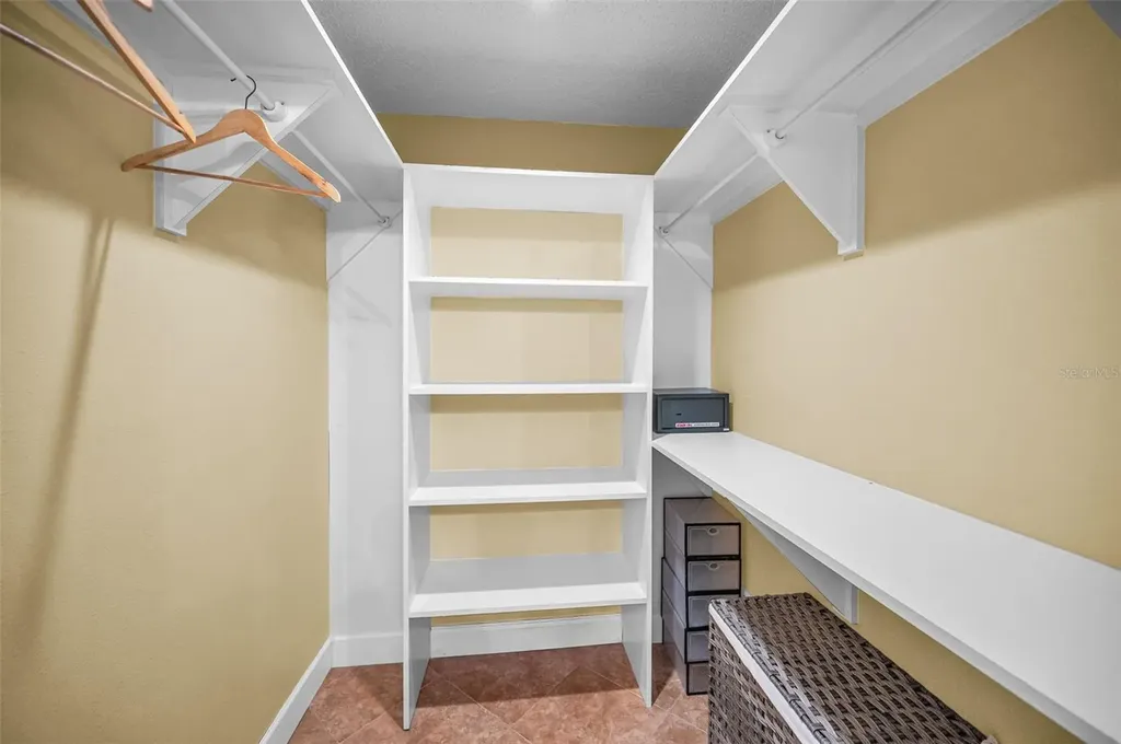 2330 Barton Lane Clearwater FL 33759