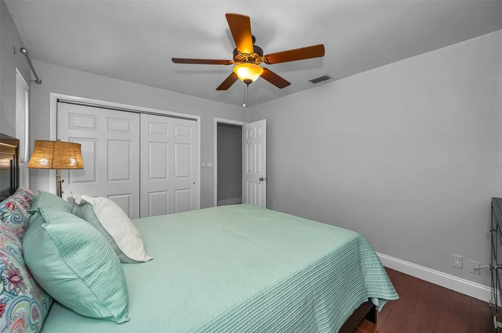 2330 Barton Lane Clearwater FL 33759