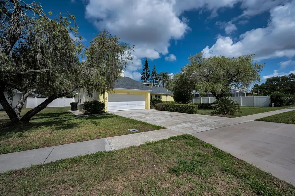 2330 Barton Lane Clearwater FL 33759
