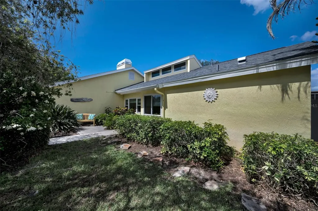2330 Barton Lane Clearwater FL 33759