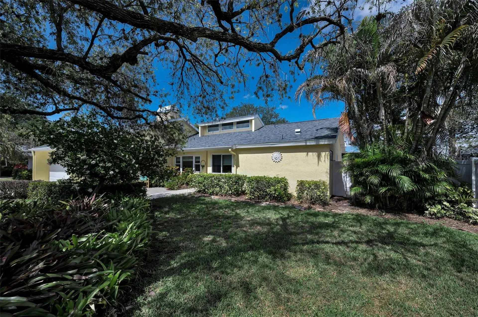 2330 Barton Lane Clearwater FL 33759