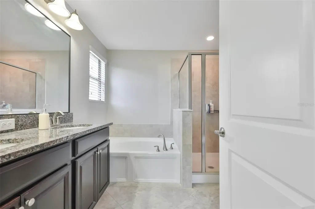 1922 Citrus Lake Court Ruskin FL 33570