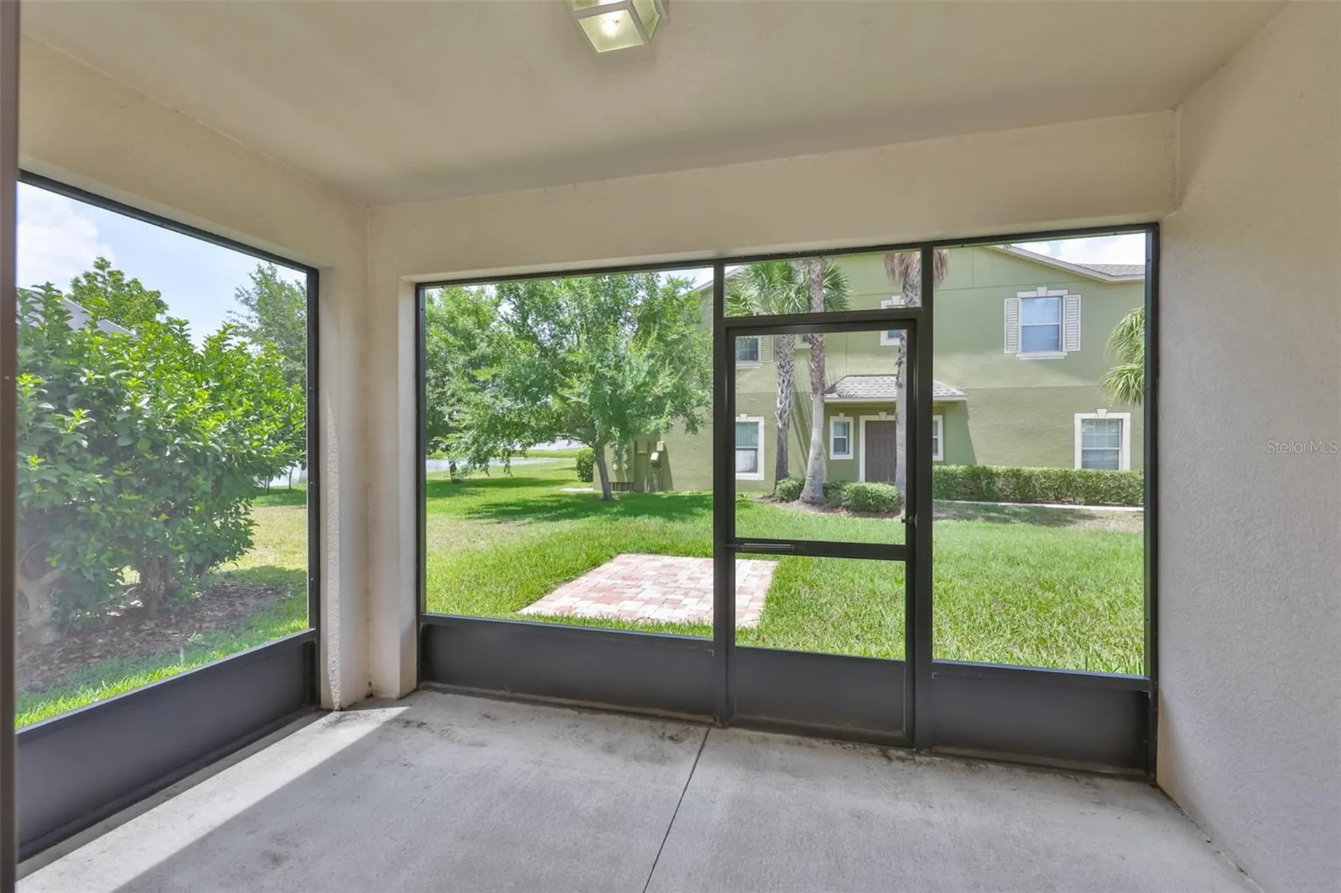 1922 Citrus Lake Court Ruskin FL 33570