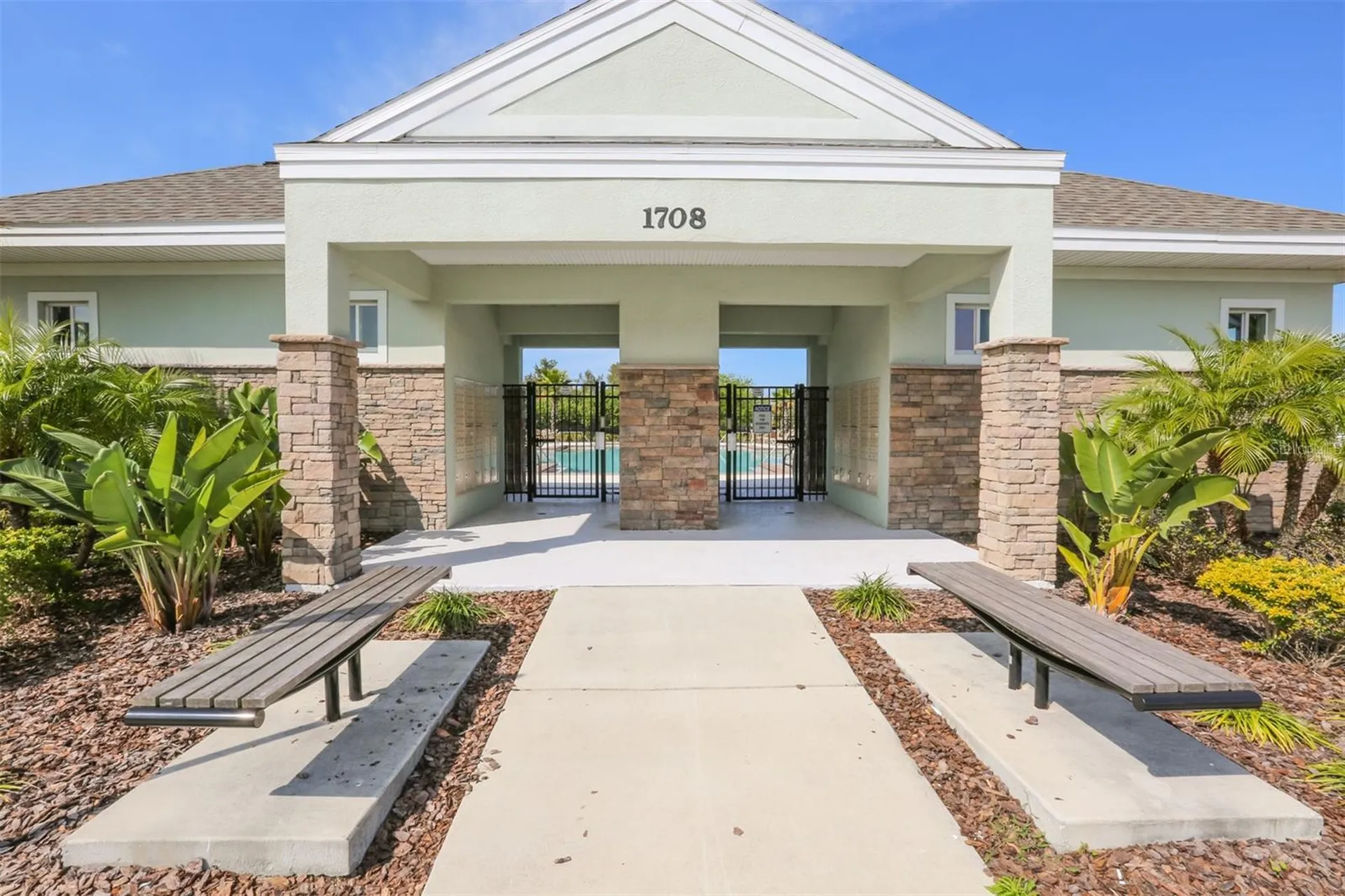 1922 Citrus Lake Court Ruskin FL 33570