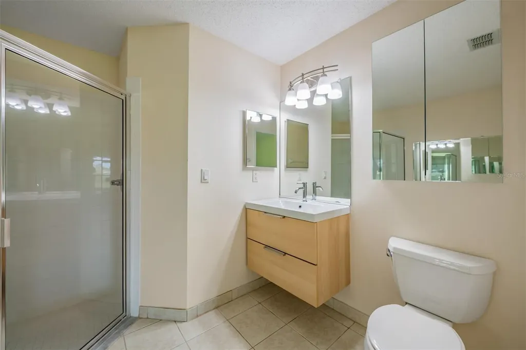 1230 Corinth Greens Drive Sun City Center FL 33573