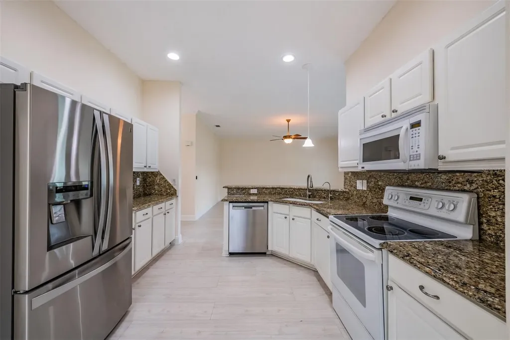 1230 Corinth Greens Drive Sun City Center FL 33573