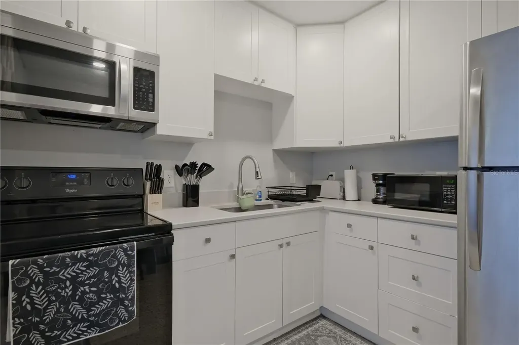 993 Gary Street Sarasota FL 34234